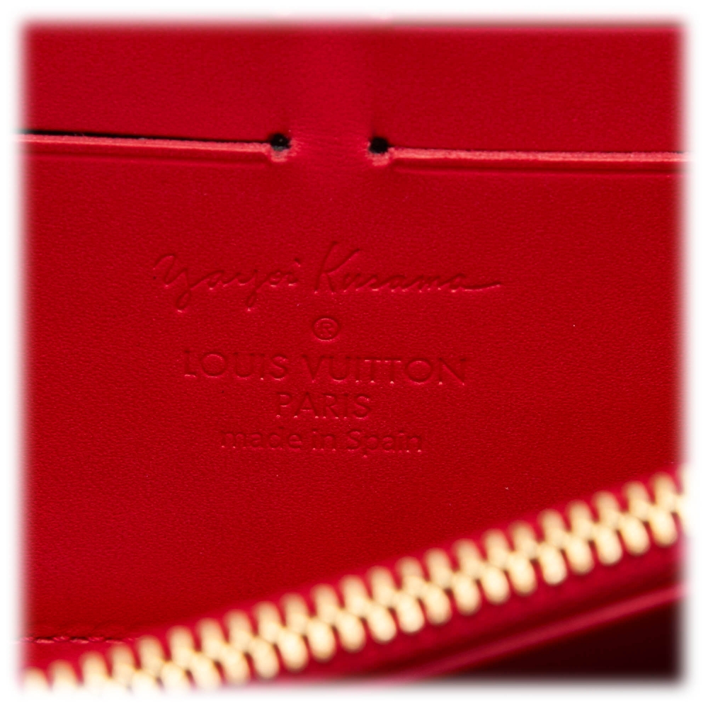white and red louis vuittons wallet