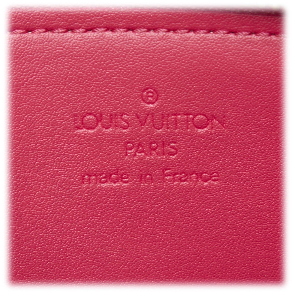 Louis Vuitton Red Vernis Lexington Pochette *NEVER USED*