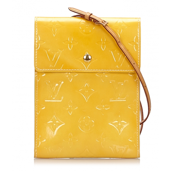 Louis Vuitton, Bags, Louis Vuitton Vernis Wilshire Pm Monogram  Creamyellowish Bag