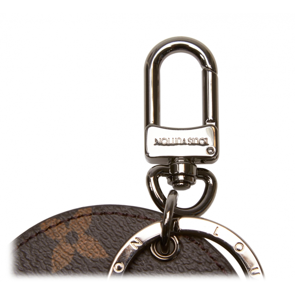 Louis Vuitton ILLUSTRE Resort Key Ring and Bag Charm