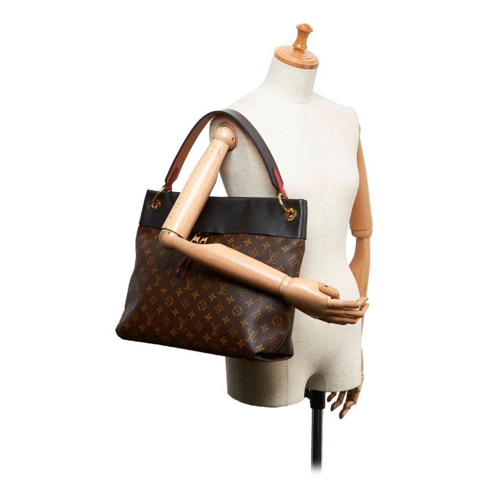 Louis Vuitton Tuileries Hobo Bag