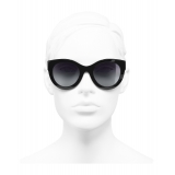 Chanel - Occhiali a Farfalla da Sole - Nero Grigio Graduato - Chanel Eyewear