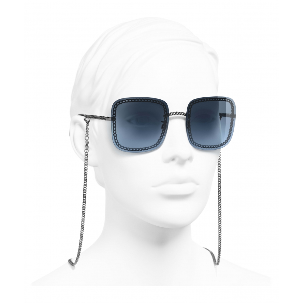 Sunglasses Chanel - Chain embellished blue squared sunglasses - CH4244C12480
