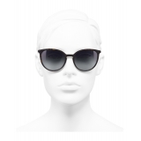 Chanel - Occhiali a Farfalla da Sole - Marrone Scuro Grigio - Chanel Eyewear