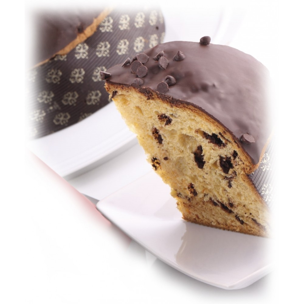Panettone with Milk Chocolate and Hazelnuts