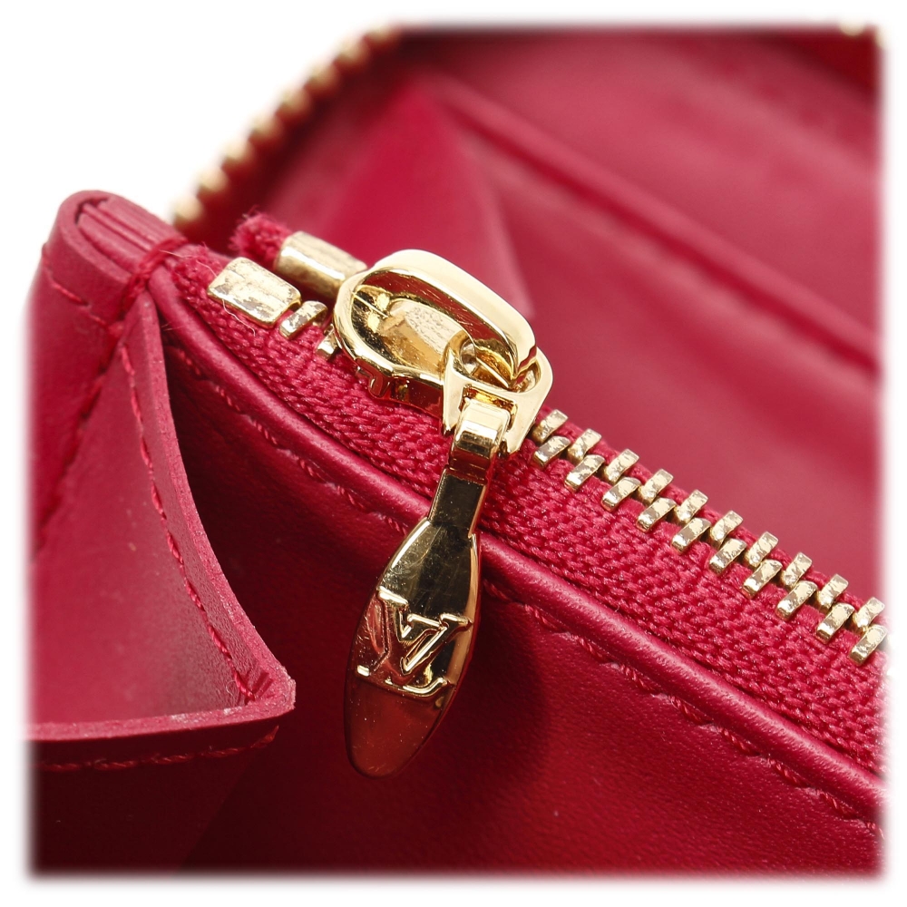 Louis Vuitton Vintage - Vernis Sweet Monogram Zippy Wallet - Red