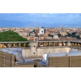 Domus Monamì Luxury Suites - Discovering Rome - 4 Giorni 3 Notti - Suite Cesare / Adriano - Roma Esclusiva Luxury