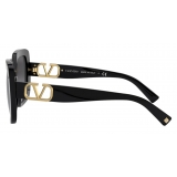 Valentino - Squared Acetate Frame with Vlogo Sunglasses - Black - Valentino Eyewear
