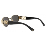 Valentino - Occhiale da Sole Ovale in Metallo Vlogo - Nero Grigio - Valentino Eyewear