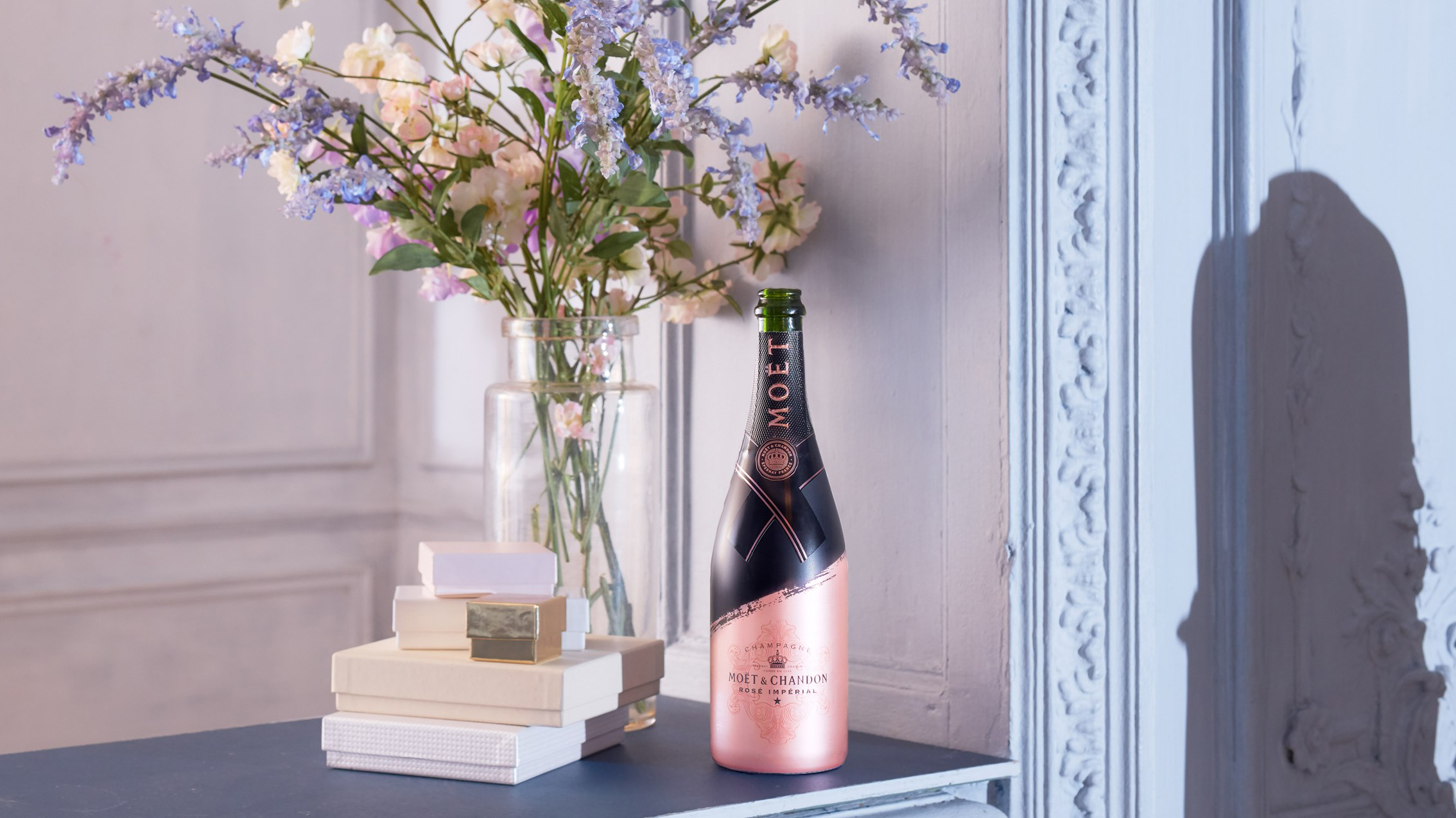 Off White Champagne  Personal photo, Imperial roses, Moet chandon