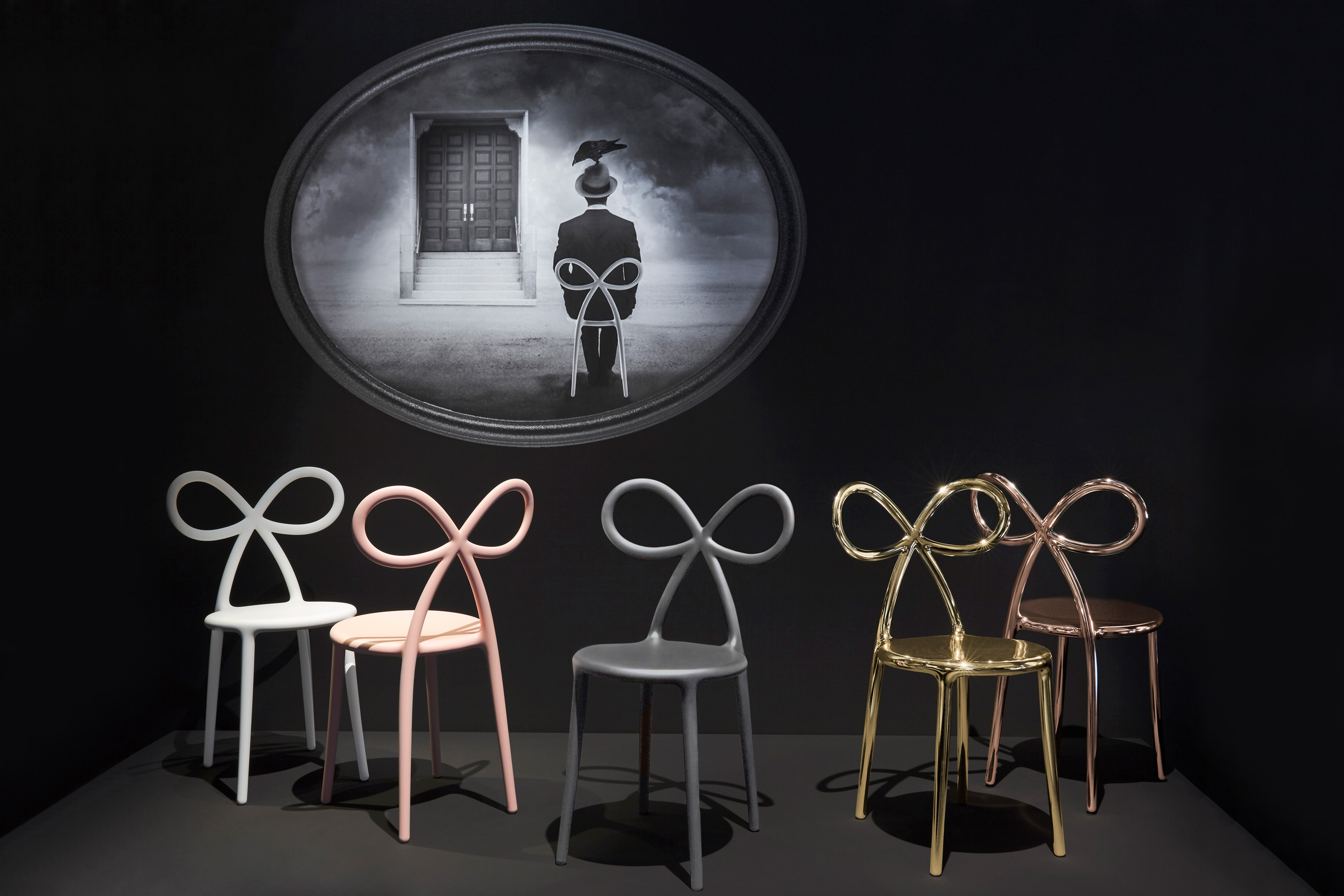 17 Avvenice - Qeeboo Official - New Collection - ribbon-chair-by-nika-zupanc-ambience.jpg